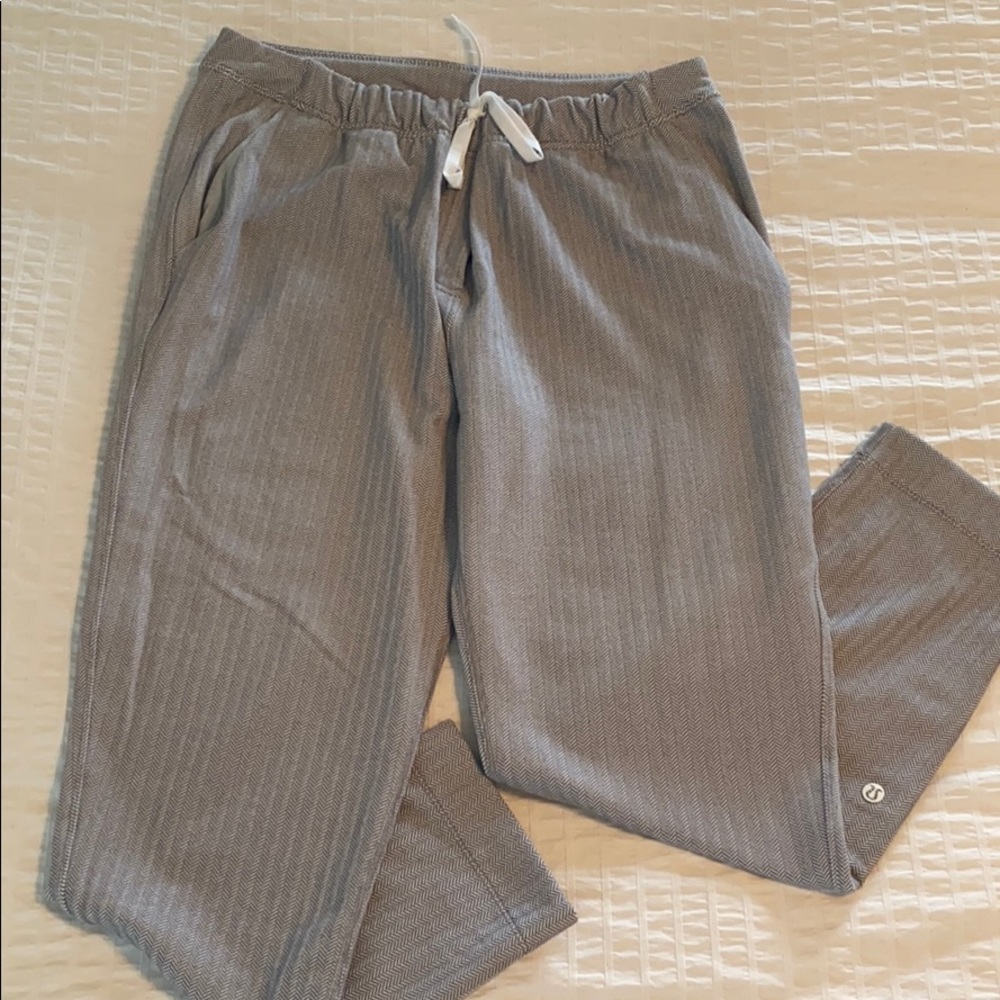 Lululemon ankle pant - Picture 1 of 7
